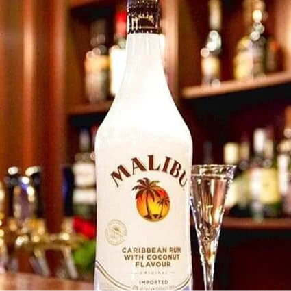 Malibu Caribbean Rum & Coconut Liqueur (70cl Bottle)